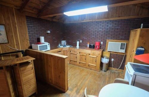 Minden House | That 70s Cabin Yellow Rose Canyon