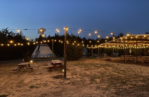 Wills Point Cabin | The Arrowhead Tipi Resort - Spirit Warriors - Nomadic Tipis on Lake Tawakoni