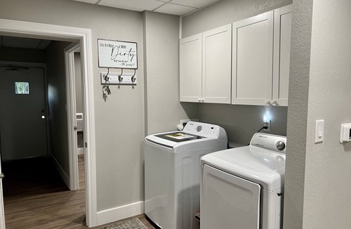 Bulverde House | The Barndeaux Guest House - 3 BR/3BA, Bulverde, TX