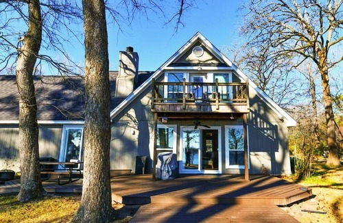 Cherokee County House | The best of lake living; 3/2+Loft; Open water and large yard