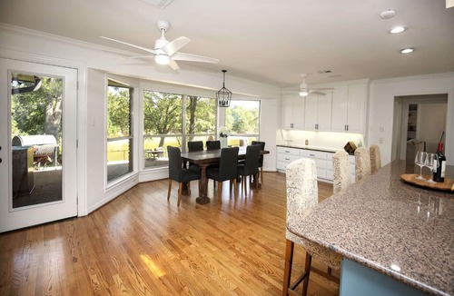 China Spring House | *THE C5 RIVER HOUSE MINUTES FROM MAGNOLIA AND BAYLOR RIVER *