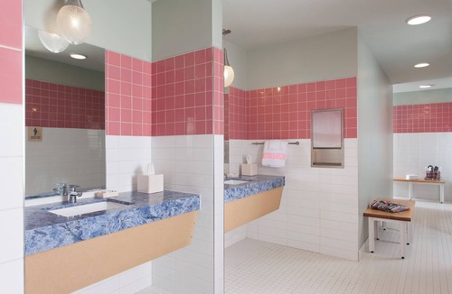 East Cesar Chavez Hotel | The Cabins at East Austin Hotel