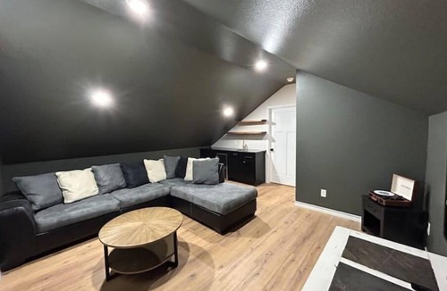 Canyon House | The CanyINN