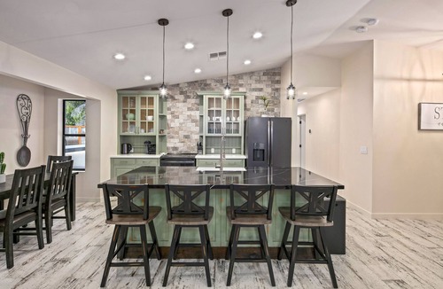 Bellair House | The Copper Haven: Luxurious Heated Salt Pool & Spa w/Game Room