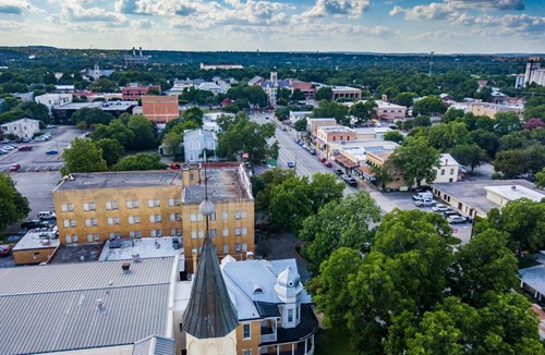 New Braunfels Hotel | The Faust Hotel