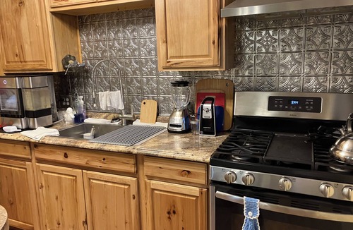 Tyler RV Rental | The Fireman's Bunker, a cabin in the country that sleeps 4 on Bunk Beds