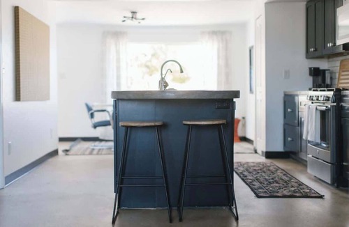 Bel Air House | The Getaway on 17th: 4BR + Private Pool