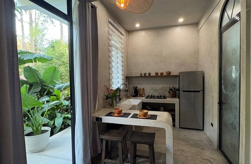 Pasajcap Apartment | The Hidden Garden