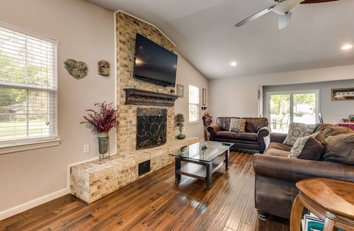 Carolyn Estates House | The Hummingbird House