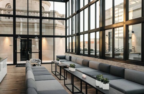 Downtown Dallas Hotel | The Joule Dallas – One-Bedroom Joule Suite with Living Area & Style