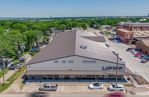 Midlothian Apartment | The Lawson District