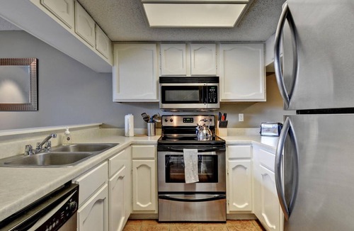 Downtown Austin Apartment | The Littlefields by Lodgewell | Cool-Fun Loft | A3