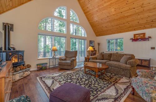 Arnold House | The Mellow Moose