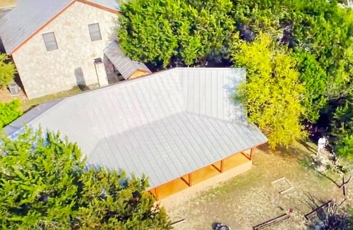 Sabinal House | The Most Beautiful Private Riverfront in Concan~River Views, Float 2 Cabin!