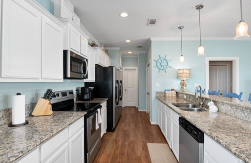 Port Bolivar House | The Peach Pelican - Bayside home with pool! Anglers paradise!