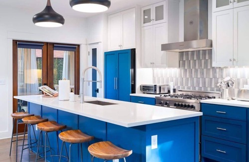South River City House | The Soco House | Stylish 3BR Near SoCo Shops
