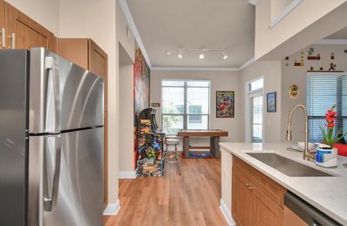 Houston Apartment | The Super Mario Bros Movie - 2BR-NRG-Med Center-Galleria