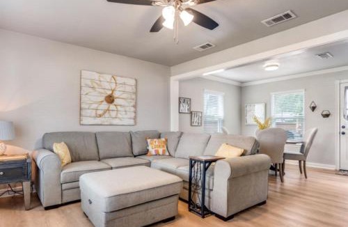 Roanoke House | The Texas Get-Away