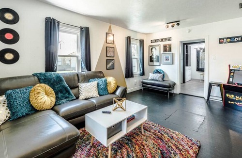 Heart of Lubbock House | The Time Machine - 2BR/1BA - Pet Friendly