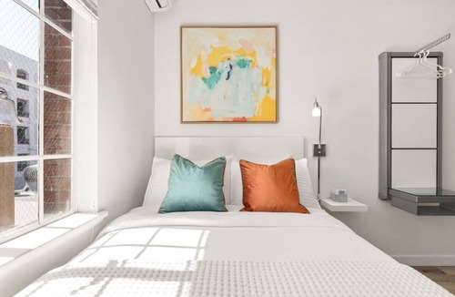 Downtown Long Beach Hotel | The Varden · A Self-Service Micro Hotel