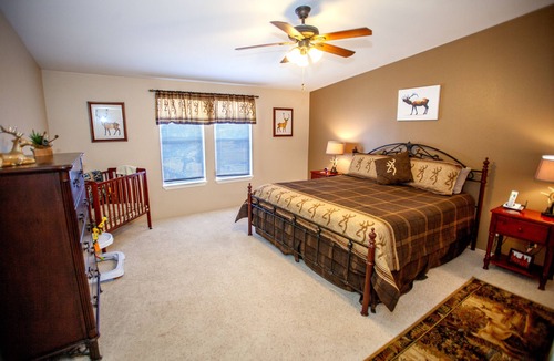 Williams House | This breathtaking one acre property is nestled in a wonderful scenic setting.