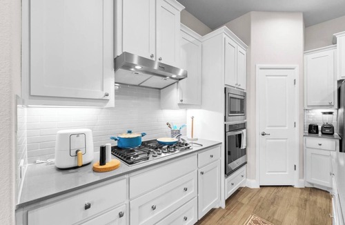 Keller House | This house is a 4 bedroom(s), 2 bathrooms, located in Fort Worth, TX.
