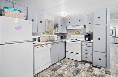 Aransas Pass House | Three Bay Place, just minutes from Rockport, Port Aransas, Ingleside & Portland