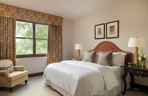 Uptown Hotel | Three-Bedroom Suite | Hotel Granduca | Elegant Suite w/Antique Décor