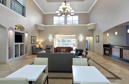 Westchase Hotel | Three Houston Texas Rooms with Free Parking, Pets Are Welcome
