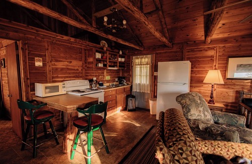 Burnet Cabin | Thunderbird Resort & Event Center