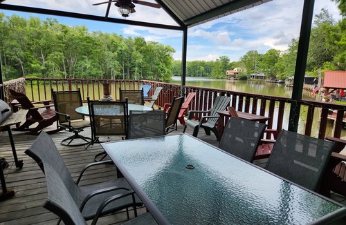 Killian House | Tickfaw River House - sleeps 8- has 5 beds-Pet Friendly