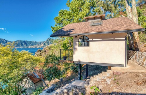 San Marcos La Laguna Cabin | Tierra de la Aurora