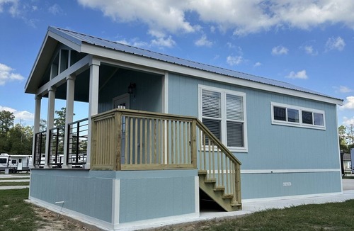 New Caney Cottage | Tiny Home Big Amenities: pool/hot tub, laundry, camp store, near Houston