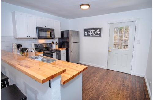 Midtown Apartment | Tobin Hill 2-2 Apt 5minDT 2min Pearl and St Marys