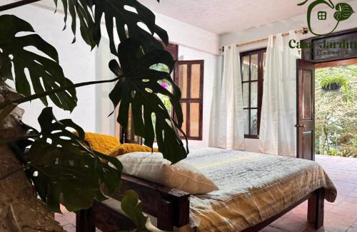 Guatemala Ski Chalet | Tomastepeque Garden House