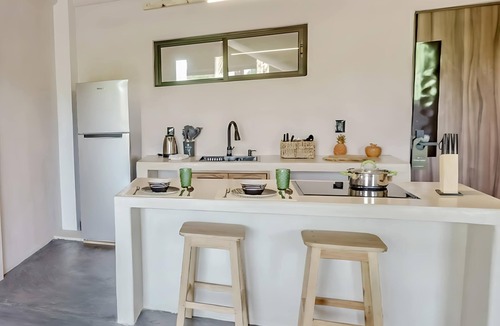 Santa Maria Apartment | Top Floor King Loft · Ocean View · Steps to Beach