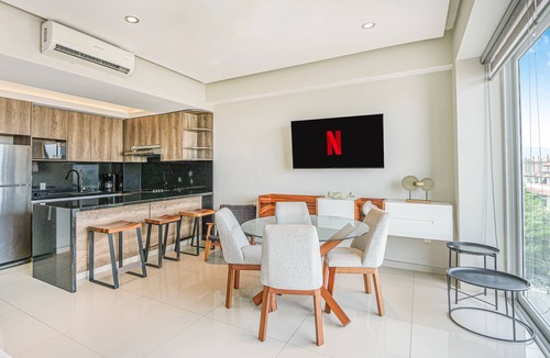 Colonia 5 de Diciembre Apartment | Torre Ku Rooftop Pool with Ocean Views