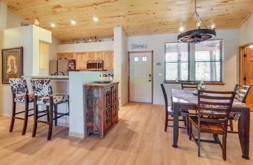 Torreon Cabin | Torreon Retreat | Spacious Deck & Fireplace