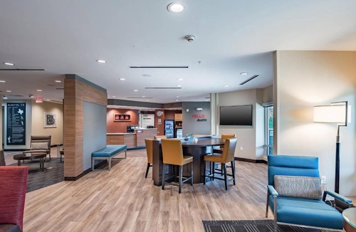 Sweetbriar Hotel | TownePlace Suites by Marriott Austin South