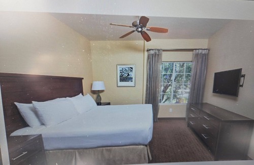 North Scottsdale Hotel | TPC Walk: Studio Hotel Room for Golf Lovers, sleeps 4