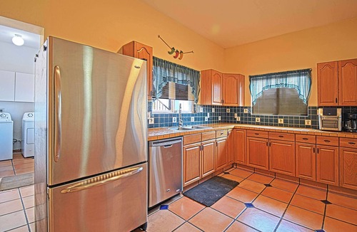 Esterito Condo | Traditional apartment 2 blocks from the boardwalk