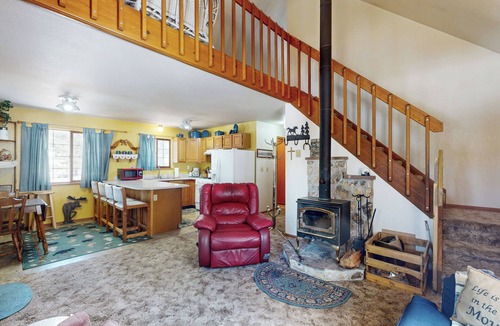 Westcliffe House | Tranquil Wet Mtn Cabin w/Views on 3 Acres!