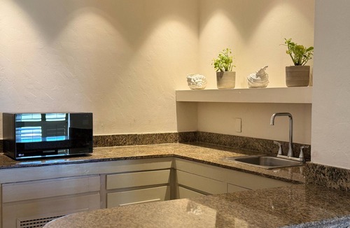 Barra Vieja Hotel | Tres Vidas Acapulco Suites