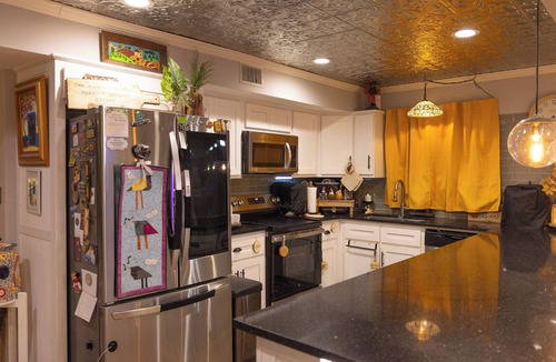 Palm Valley House | Tropical Garden Oasis Birdwatcher's Paradise Spacious Harlingen Retreat