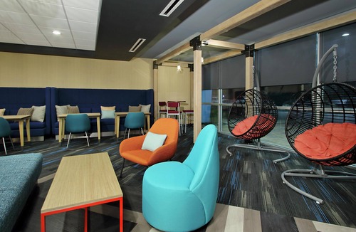 Bryan Hotel | Tru by Hilton Bryan College Station