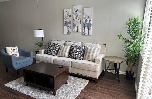Memorial Apartment | Two Bedroom apt City Center