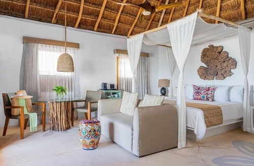 Downtown Hotel | Two Ocean Front King Bed | Mahekal Beach | Plunge Pool & Private Outdoor Space