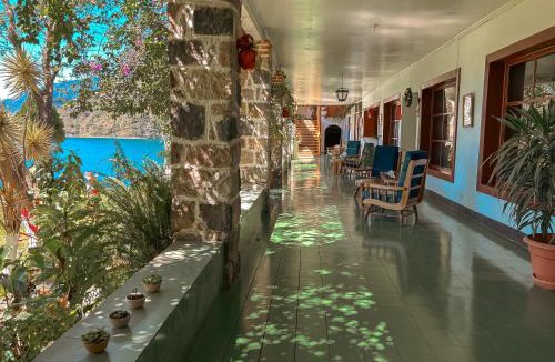 Panajachel Hotel | Tzanjuyú Historic - Lakefront Hotel