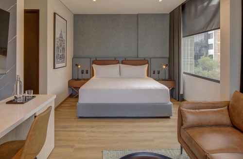 Colonia Cuauhtemoc Hotel | Ubicuo Mexico City
