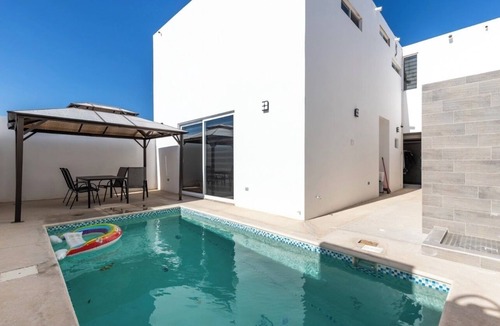 Brisas del Golfo House | Ultimate Oasis: Private Pool & Spacious Comfort